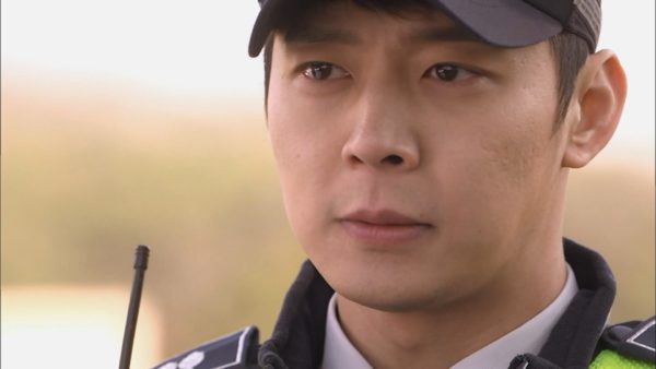 匂いを見る少女 (1)