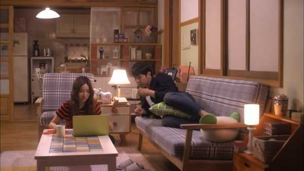 匂いを見る少女 (54)